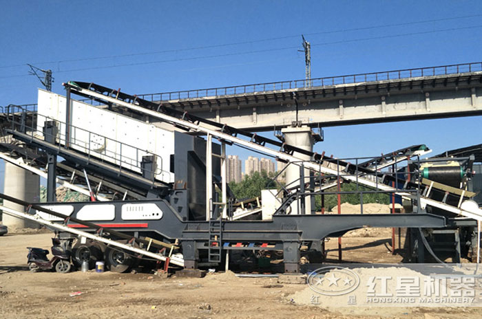 振動(dòng)篩沙機(jī)還是可移動(dòng)的好，流動(dòng)作業(yè)隨時(shí)轉(zhuǎn)場(chǎng)