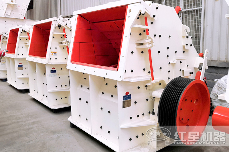 中碎粉碎機(jī)反擊式破碎機(jī)，粉碎軟料