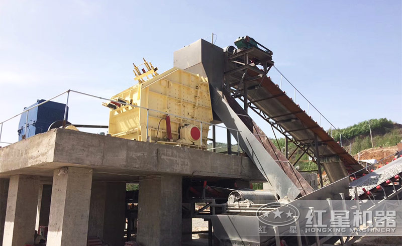 想買一臺破碎礦石的1315反擊破，多少錢？廠家給送貨嗎？