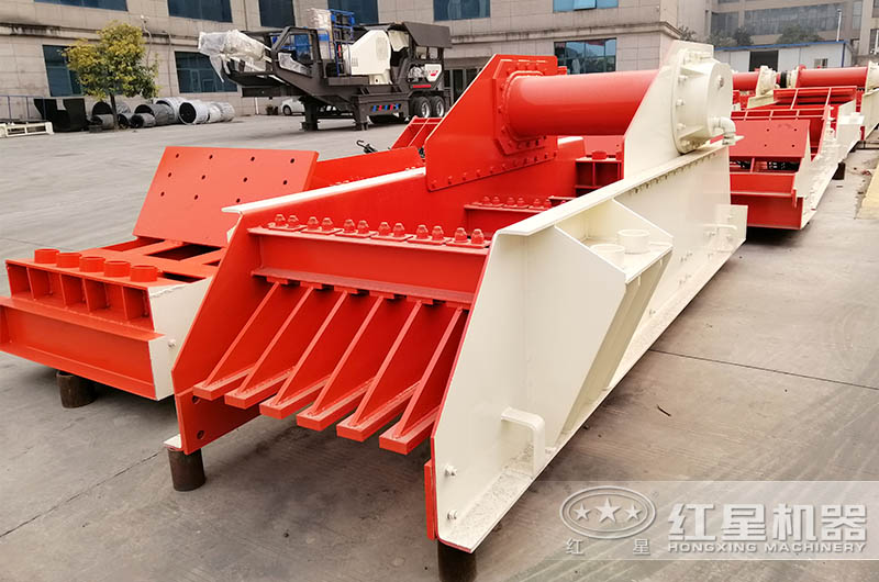 生產(chǎn)機制砂需要什么設備？哪種更高產(chǎn)？