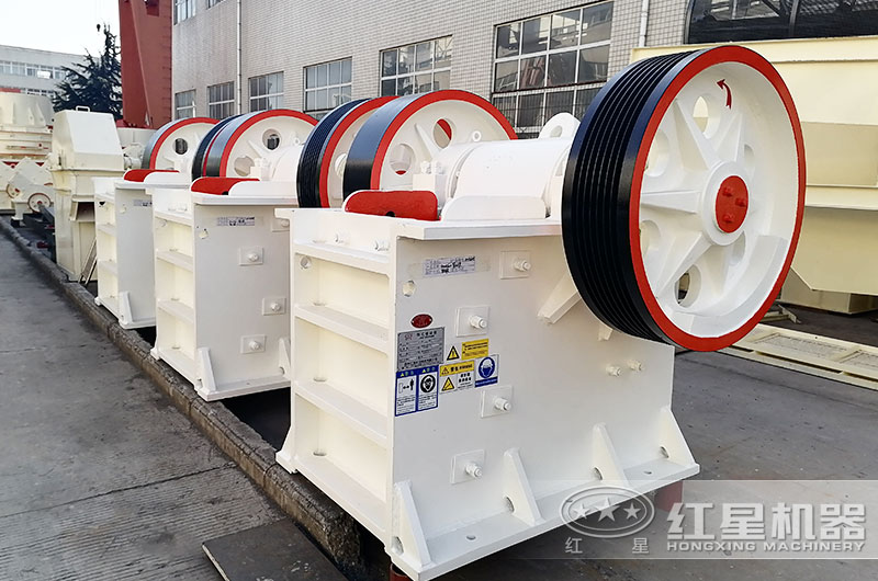 小型碎石機(jī)器有哪些？多少錢(qián)一臺(tái)？