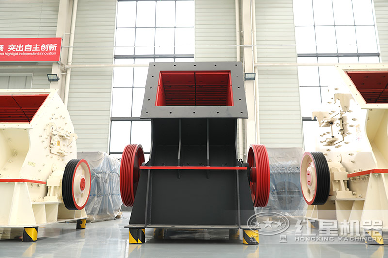 鵝卵石制沙機(jī)型號時(shí)產(chǎn)300噸有哪些，一臺價(jià)格多少？附視頻