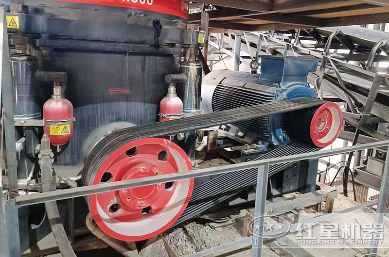 每小時(shí)300噸圓錐制砂機(jī)配什么電機(jī)？型號(hào)規(guī)格及價(jià)位